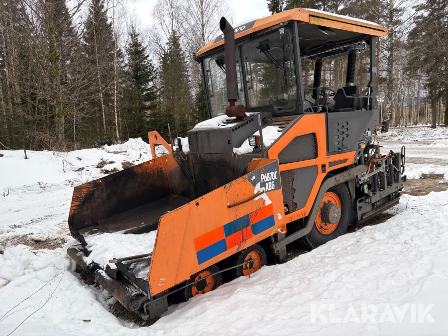 Asfaltsläggare Volvo P6870C med tvärfallssystem