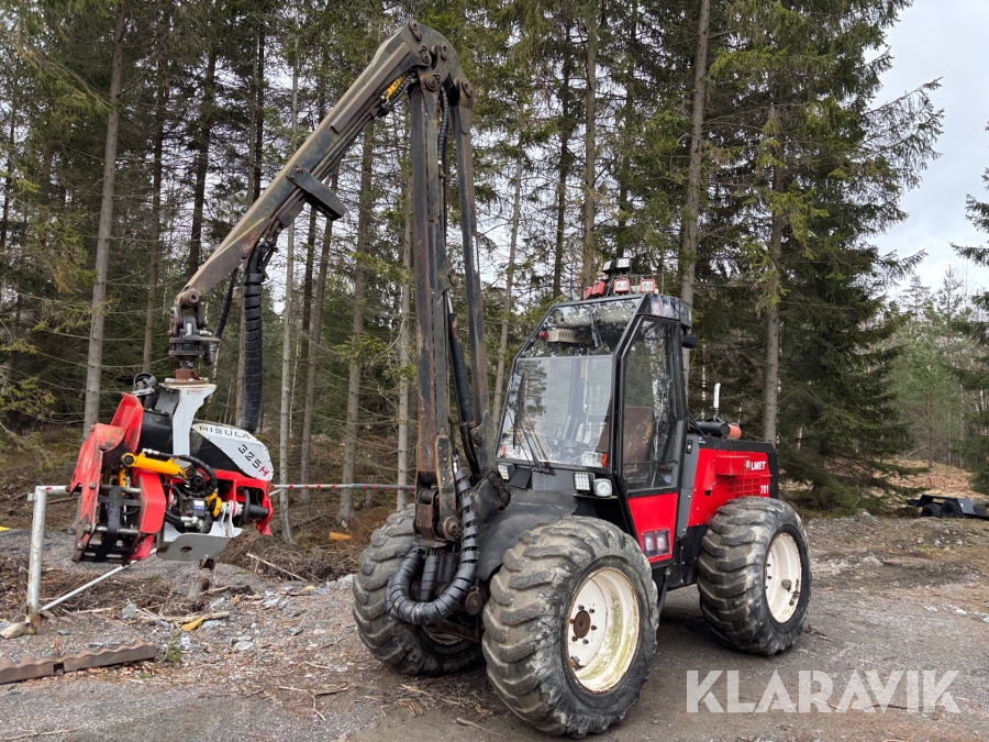Skördare Valmet 701