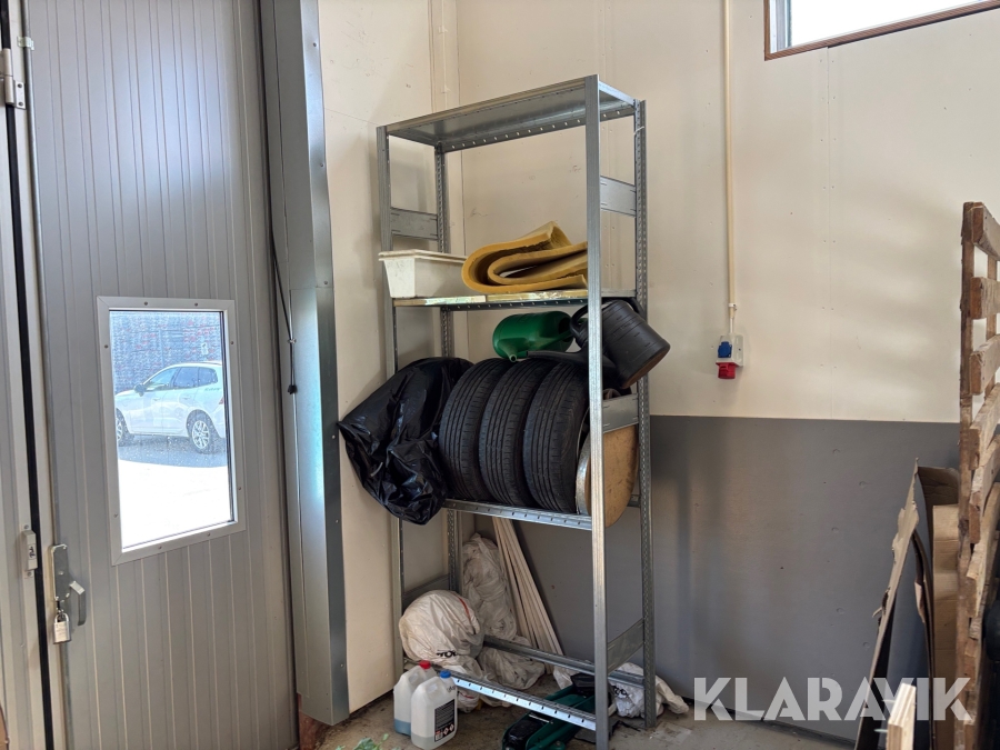 Lagerhyllor ca 8m STS 247