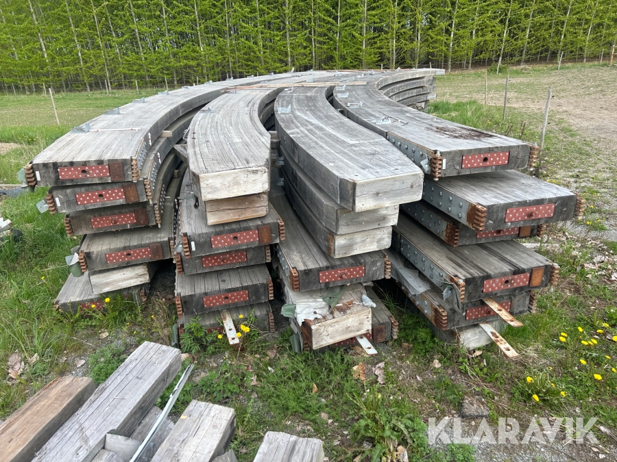 Limträ stomme 25x42x12 m ridhus Töreboda Limträ