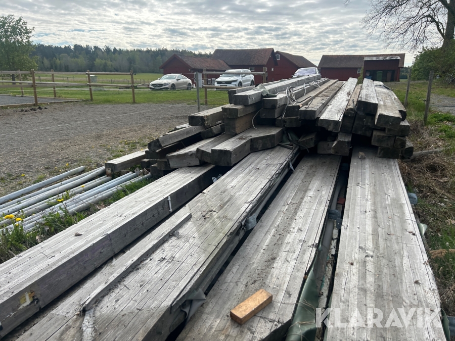 Limträ stomme 25x42x12 m ridhus Töreboda Limträ