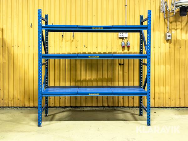 Kraftigt hyllställ i stål, 900kg  per hyllplan