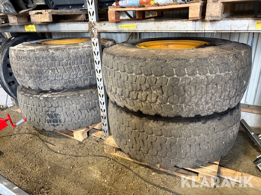 Entreprenaddäck Brigestone V-steel snow 20.5 R25 däck med fälg 4st