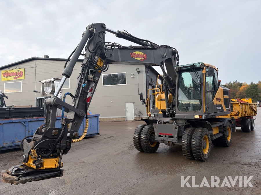 Hjulgrävare Volvo EW160 med vagn och redskap
