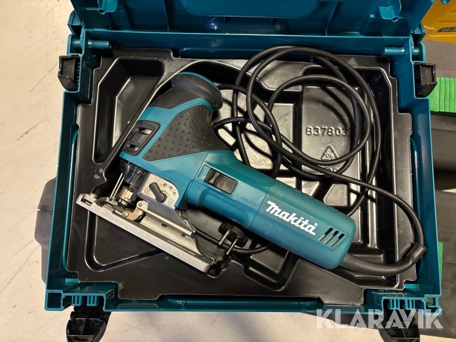 Sticksåg Makita 4351FCT