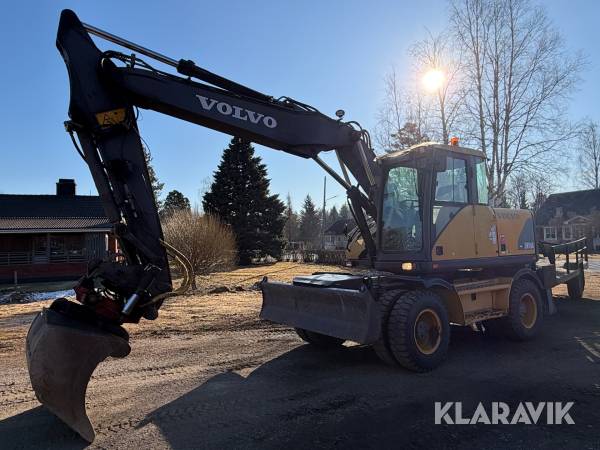 Grävmaskin Volvo EW160P med vagn