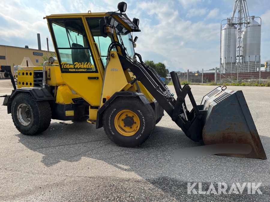 Redskapsbärare Wille 445 med skopa