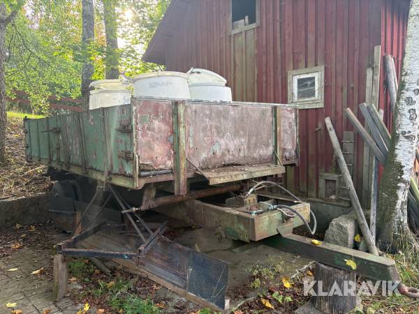 Tippvagn trevägstipp med drift