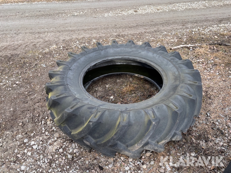 Traktordäck Petlas TA-60 16.9-30