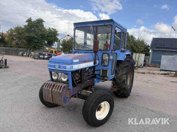 Traktor Layland 255