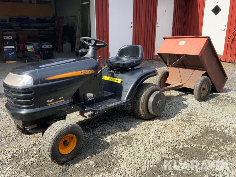 Trädgårdstraktor Partner P12597 med kärra