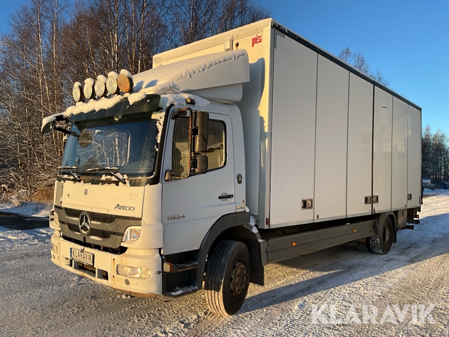 Lastbil Mercedes-Benz 1524L