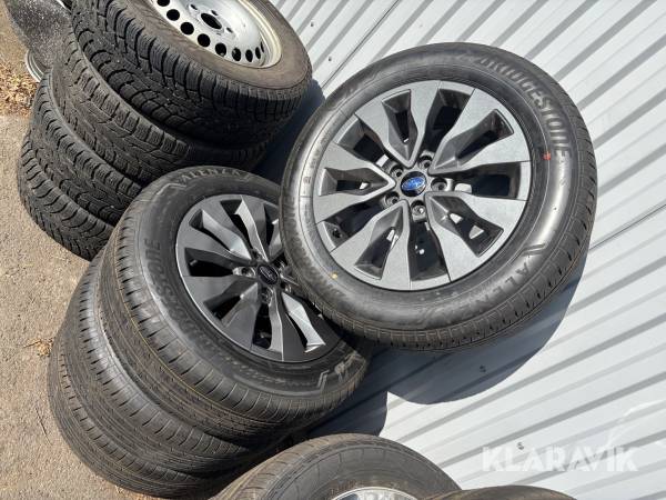 Personbilsdäck Bridgestone Alenza 225/60 R18 - 4st