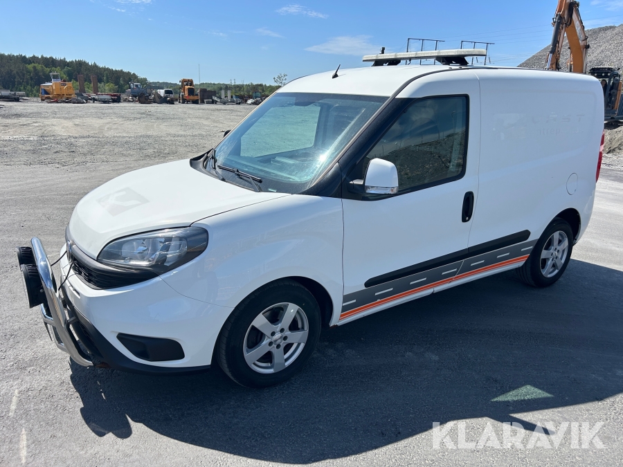 Skåpbil Fiat Doblo van 0,7t med verkstadsinredning