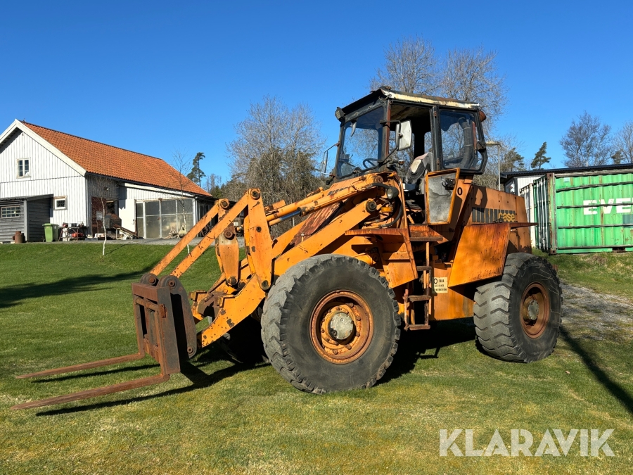 Hjullastare Case W 20 med gafflar och skopor