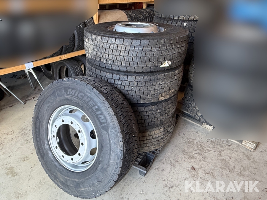 Drivdäck Michellin X Line , 5st nya 215/80R22.5