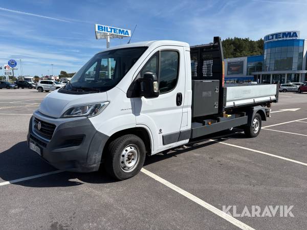 Lätt lastbil Fiat Ducato med trevägstipp