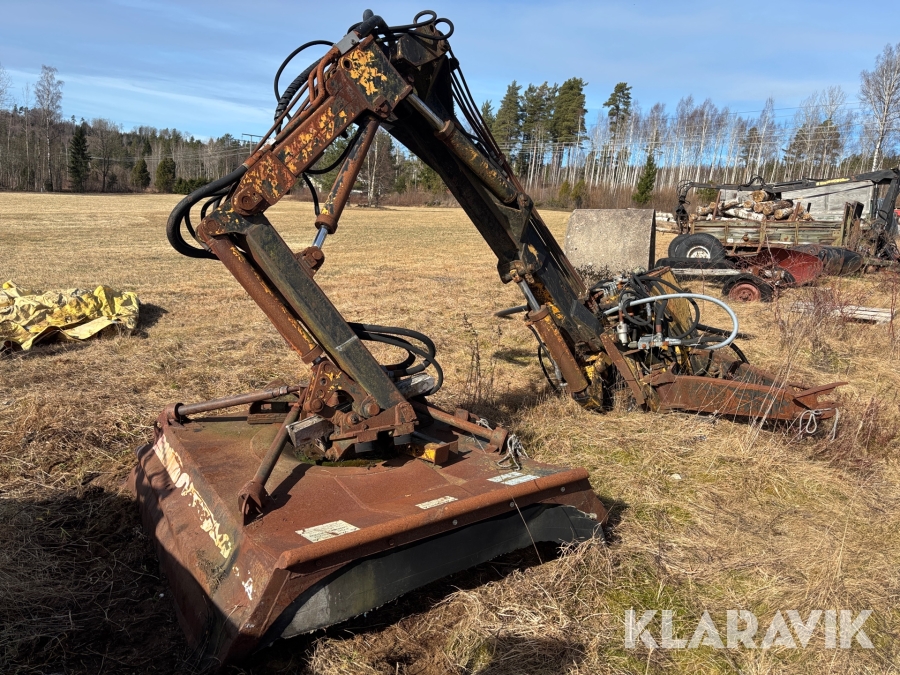 Kedjeröjare med kran Slagkraft 1500/78
