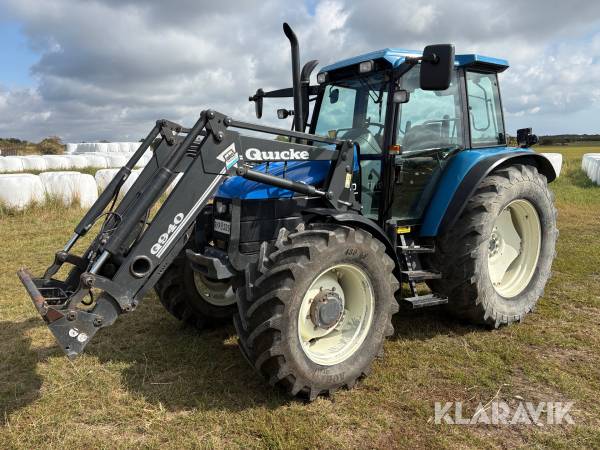 Traktor New Holland TS110 med lastare