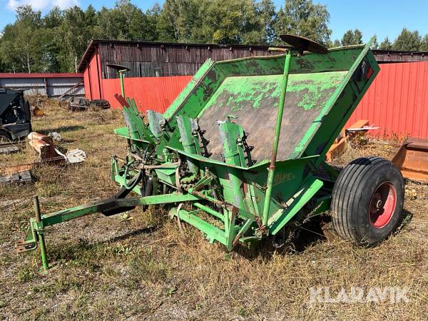 Potatissättare 4-radig Ekengårds B-70