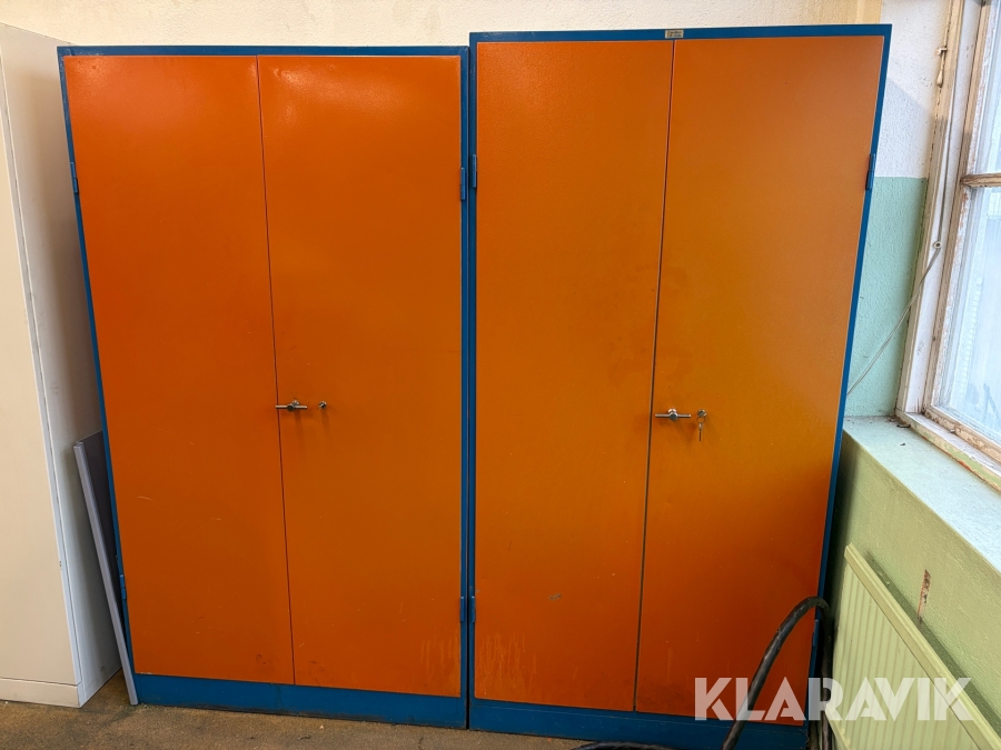 Plåtskåp 2st