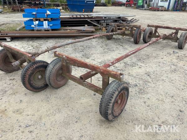 Materialvagn 2st svängbara främre hjul