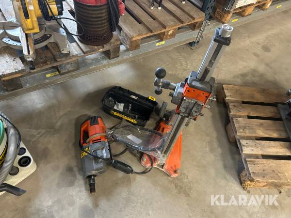 Diamantborrmaskin Husqvarna DM 280 med stativ