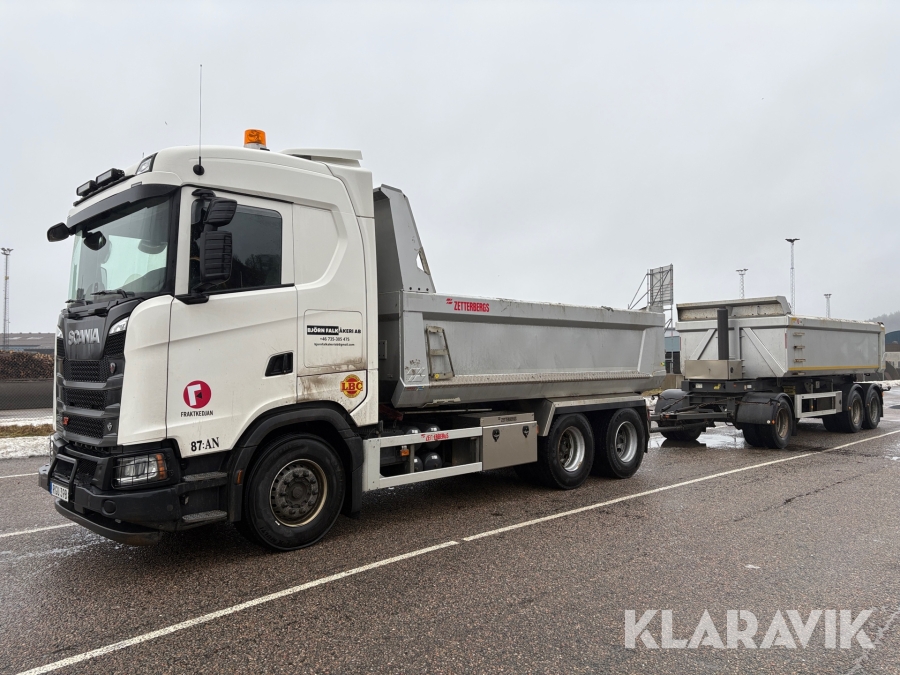Lastbilsekipage Scania 590 S & Tippsläp Istrailer PS160