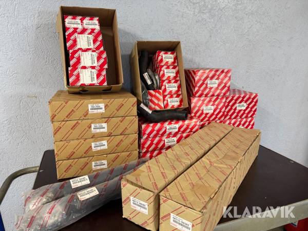 Parti med reservdelar till Toyota Land Cruiser