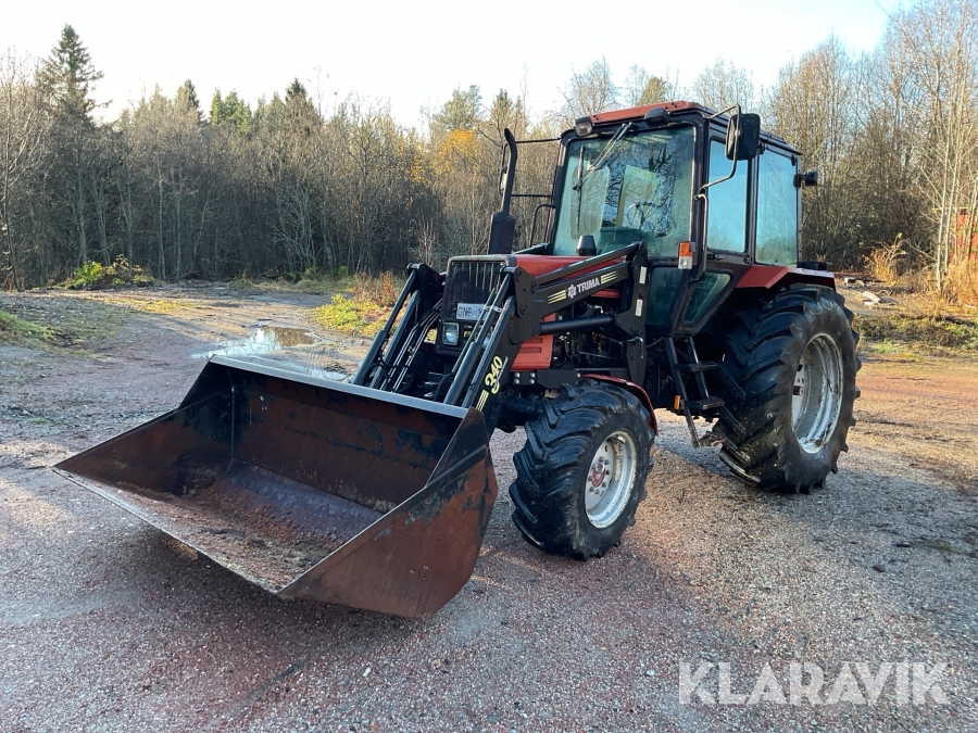 Traktor Belarus 920 med lastare
