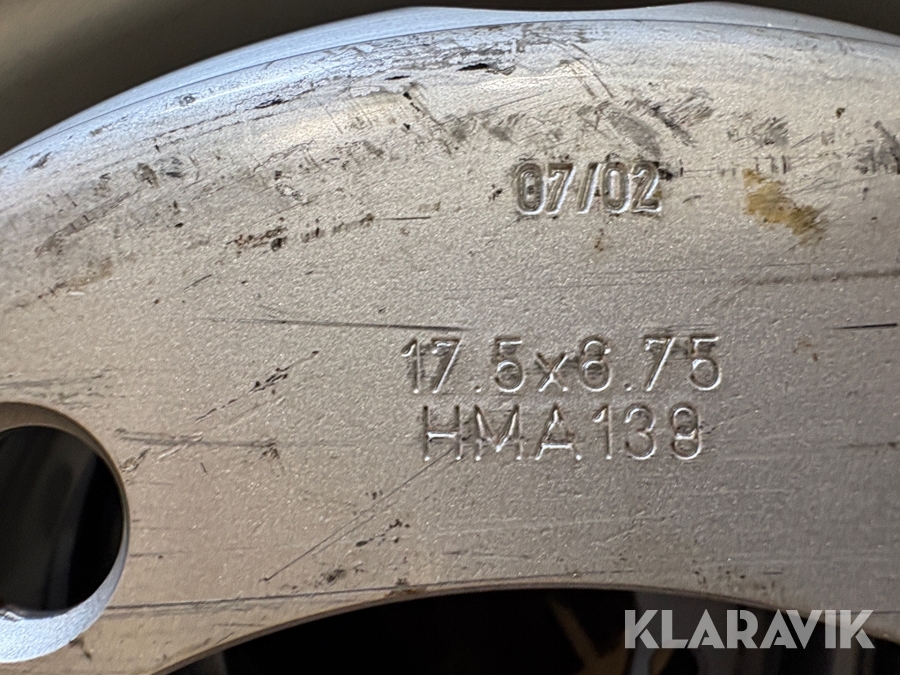 Däck med fälg Michelin XZE1